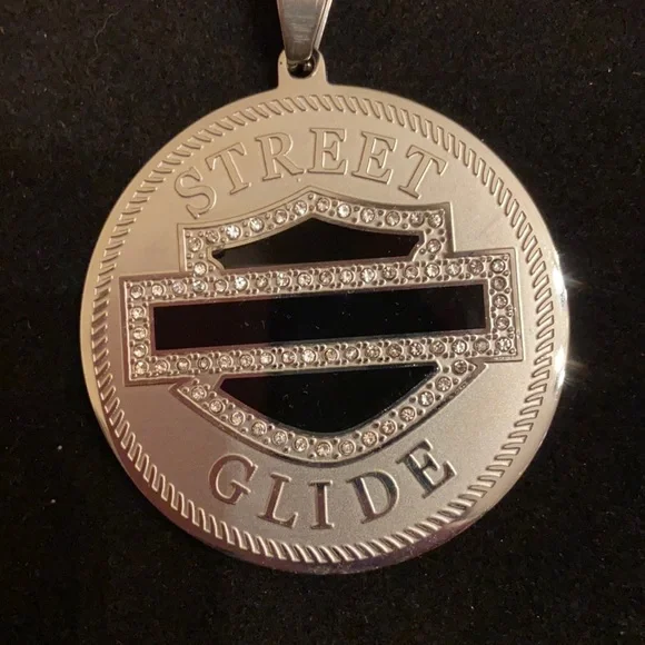- HD Street Glide Necklaces - Picture 3 of 6